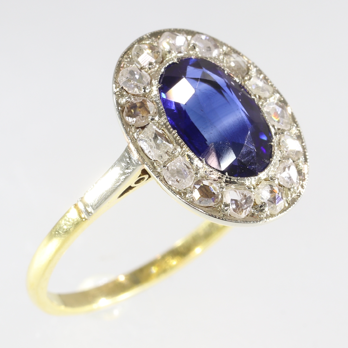 Estate diamond and sapphire anniversary or engagement ring (image 8 of 11)